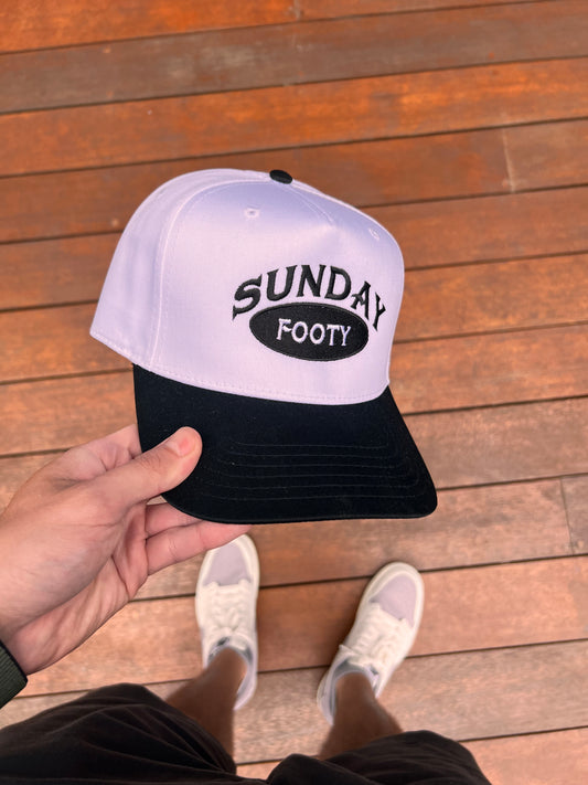 Sunday Footy 5 Panel, Black & White